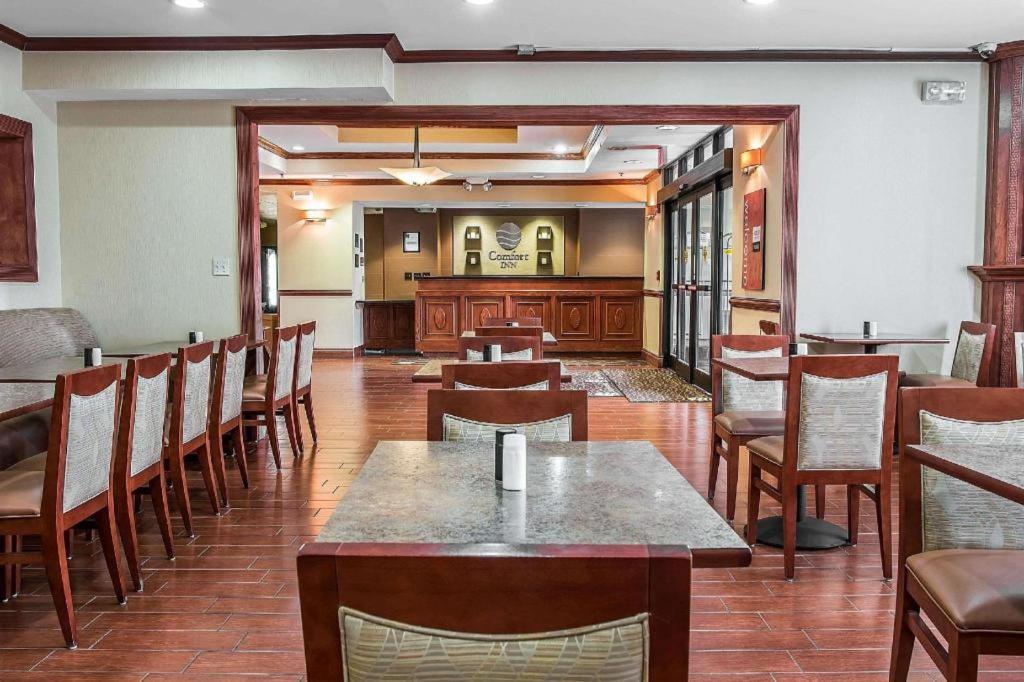 Comfort Inn & Suites University South Енн-Арбор Екстер'єр фото