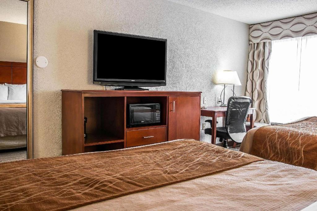 Comfort Inn & Suites University South Енн-Арбор Екстер'єр фото