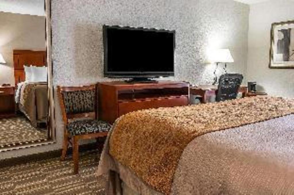 Comfort Inn & Suites University South Енн-Арбор Екстер'єр фото