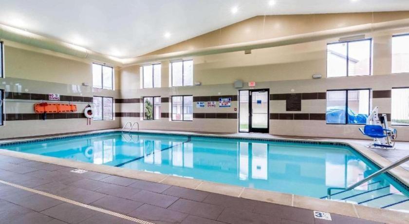 Comfort Inn & Suites University South Енн-Арбор Екстер'єр фото